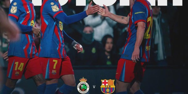 开云下载-11连胜VS三天崩盘！巴萨的稳定与皇马的混乱，赛季结局初见端倪？