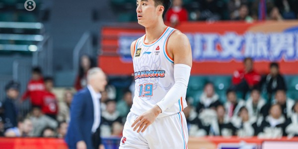 开云官网-媒体人：山东VS北京最后90秒激烈紧张但不精彩 本土球员菜鸡互啄