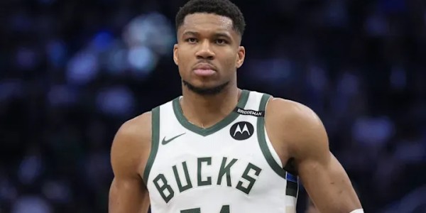 开云官方-期待新赛季！雄鹿官方：思念雄鹿的篮球比赛