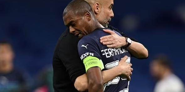 开云下载-37岁费鸟归巢回巴西 曼城告别传奇将迎后腰更新